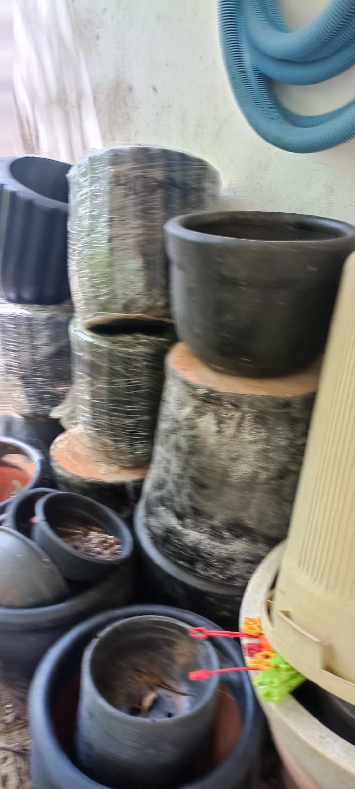 Macetas de Barro Surtidas en el vivero Mi Hací